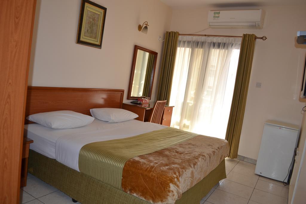 Tara Hotel Llc Дубай Екстериор снимка