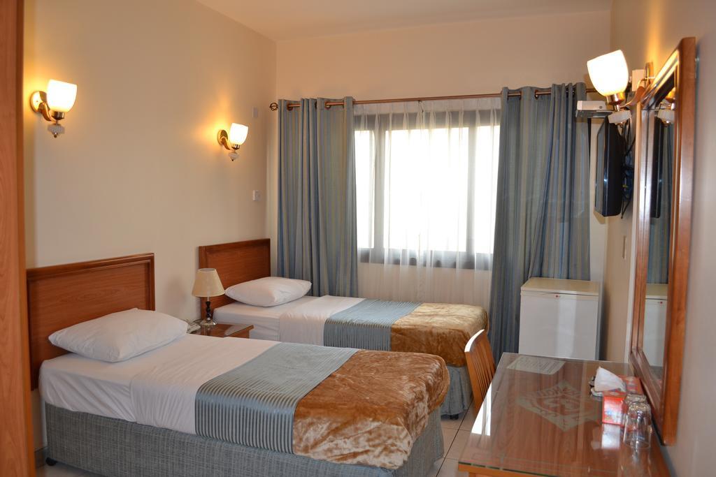 Tara Hotel Llc Дубай Стая снимка