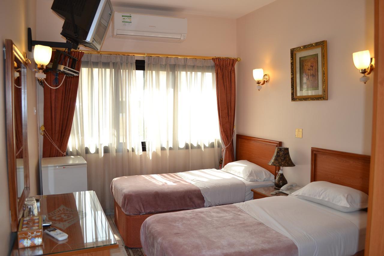Tara Hotel Llc Дубай Екстериор снимка